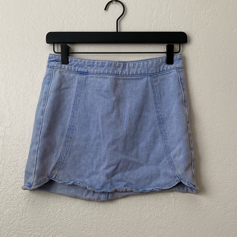 Kendall and Kylie denim skirt!
